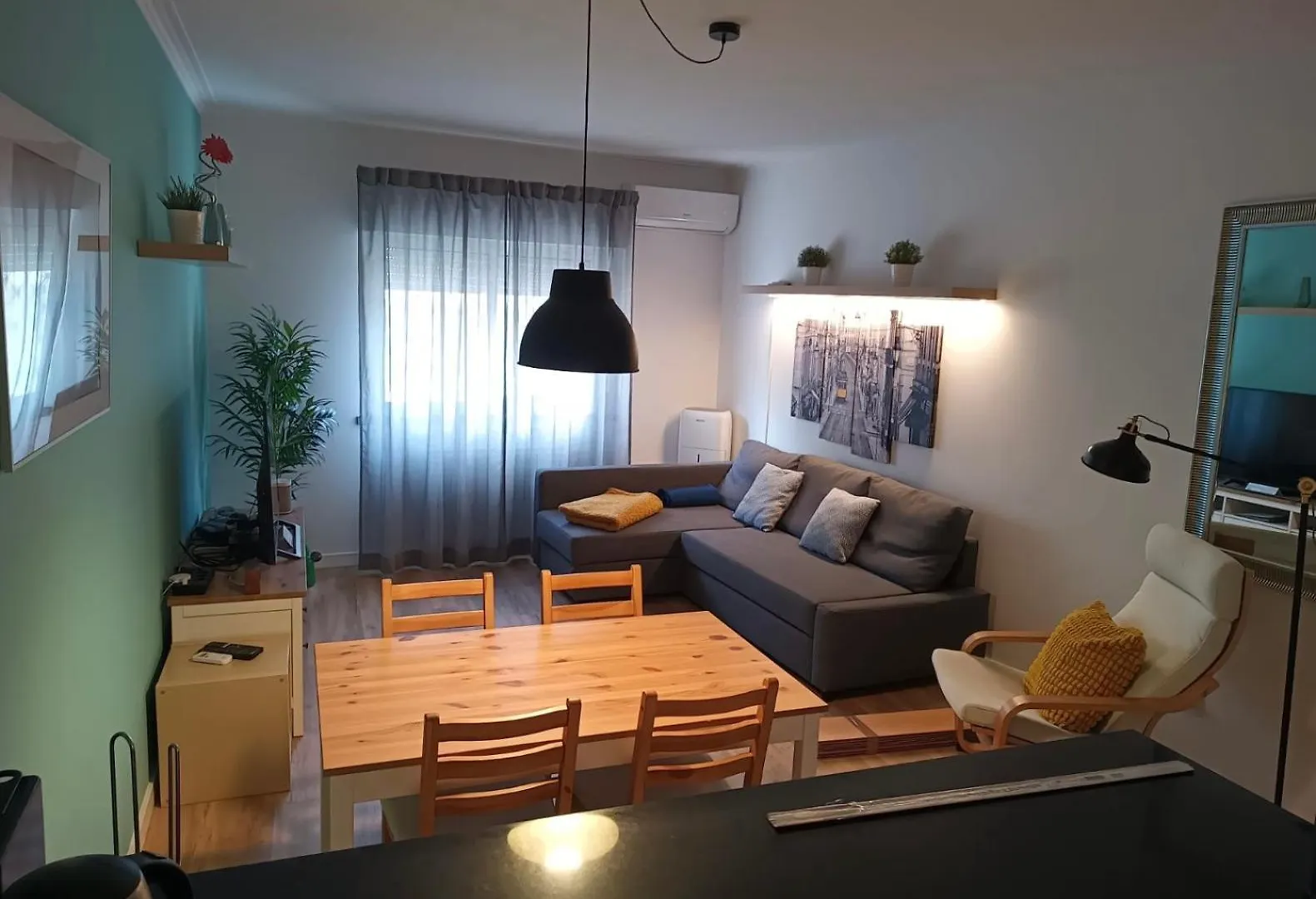 Apartment Comfortable Flat Near The Beach Parede